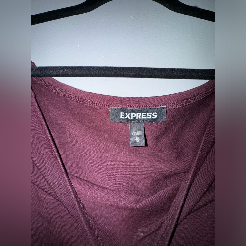 Express Bodysuit with Lace detail Bell Sleeves - Picture 3 of 3